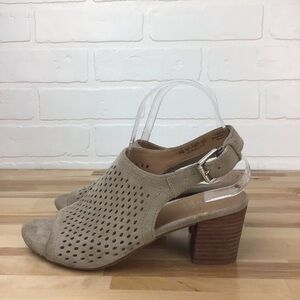 FRANCO Sarto beige genuine upper leather suede sandals chunky heels tan size 7